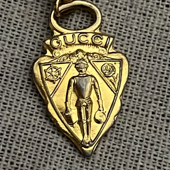 Vintage Gucci Crest Charm Keychain - Picture 4 of 7